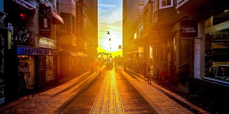 一站式婚礼服务指南：婚纱摄影与跟拍风格深度解析——纪实、胶片、电影感如何选择