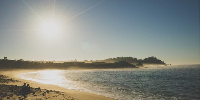 婚礼策划新焦点：婚庆甜品台与蛋糕设计如何提升婚纱摄影的视觉美学与宾客体验